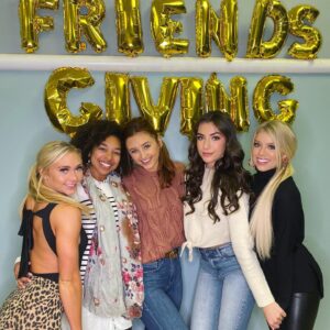 Kaylyn Slevin Instagram - 💛FRIENDSGIVING💛