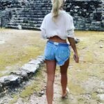 Kaylyn Slevin Instagram - Take me back…💙