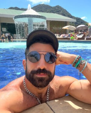 Kaysar Dadour Instagram - Que final de semana incrível 🤩 com minha linda família 😍🙏
.
.
.
.
#kaysar #melhordianomundo #kaysardadour #capivari #capivariecoresort #topdemais #curitiba #sol #familia 
obrigado @capivariecoresort