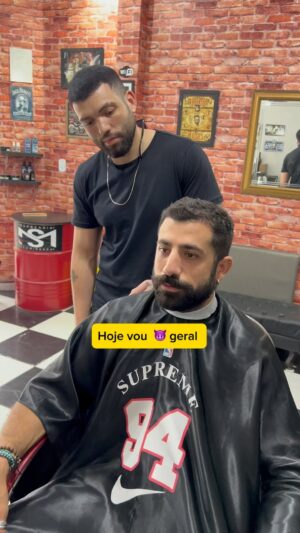 Kaysar Dadour Instagram - Reflita 💭
.
.
.
#kaysar #cabeleireiro #kaysardadour #dica #melhordianomundo #vaipagarpensão #humor #eunavida #😈