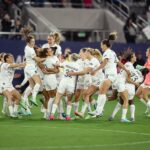 Kelley O'Hara Instagram - BATS ON TOP 🦇 WE DID THAT!!!