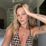 Kelli Berglund Instagram - caught some rayz 🍅