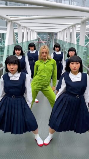 Kelli Erdmann Instagram - Focus on a different person each time 😝 

#tokyo #japan #dance #avantgardey #happykelli