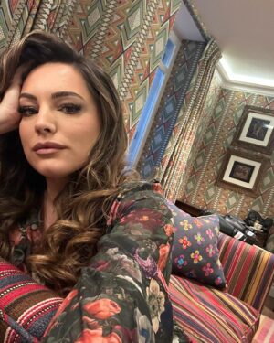 Kelly Brook Thumbnail - 14.9K Likes - Most Liked Instagram Photos