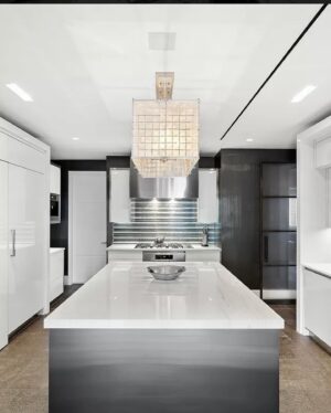 Kelly Jean Killoren Instagram - PARK AVENUE|  UPTOWN GIRL| Welcome to my uptown. 510 PARK AVENUE 12 5bedroom/ 4.5 bathrooms, 3000 sqft,, PRICE $5,995,00M. This magnificent full floor property is close proximity to everything you need and love. First off, Central Park-which is 842.6 acres-  is minutes away from your doorstep. Le Bilbouquet- a must have is the cajun chicken- is next door and across the street is Il Mulino- the finest Italian food in the city. Avra and Ciprianis are within blocks away. So now that you are all set with the best restaurants and the most beautiful park- let’s talk about the incredible installations on Park Avenue from florals to art from the Spectacular Swimmers- thanks to the Patrons of Park Avenue. The beat shopping is seconds away with Tiffany and Co, Prada, Louis Vuitton, Bergdorf Goodman, and Bulgari. The Aman Hotel holds one of the most exclusive spas in the world including great acupunture. And, last but not least the staff at 510 Park Avenue offers white glove service. Welcome to your beautiful new world. @douglaselliman #realestate #parkavenue #kellykillorenbensimonteam 📸 @rich_caplan_photography