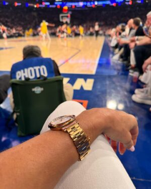 Kelly Jean Killoren Instagram - KNICKS WIN| Whos in the house tonight? @nyknicks #win #newyrork #playoffs