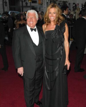 Kelly Jean Killoren Instagram - MET GALA| Happy Met Ball Day! What a beautiful way to support the arts at the Metropolitan Museum of Art and The Costume Institute. I fell in love with Harold Koda and Andrew Bolton in 2003. I was so inspired by them and their commitment to fashion. Andrew- an educated anthropologist- taught me so much about fashion and culture. We are inspired by the women who  wear fashion and by those who create it. Thats why I wrote AMERICAN STYLE for @assouline. Have the best night. Xx kkb #fashion @metmuseum #americanstyle wearing @chanel @dennisbasso #metgala
