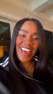 Kelly Price Instagram - Happy Birthday 2 Me!!!! Thank you for the love and well wishes. 50 trips around the 🌞☀️🌞 50 more to go!!!! 🎂🎂🎉🎉🥳🥳🎊🎊🎁🎁