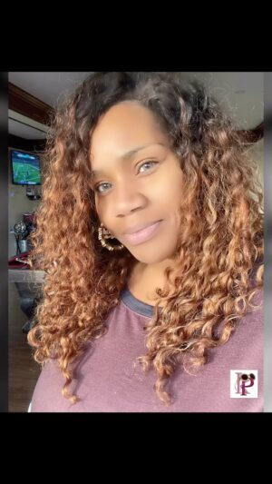 Kelly Price Instagram - Happy New Year beautiful people ☺️☺️☺️
Make this year your year.

Make no excuses. Take no excuses. This time Do it for YOU!! 😉

#FirstPostOfTheYear #ISPYAGreyHairPatch 😩😂
#selfmotivation