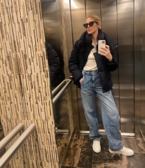 Kelly Rutherford Instagram - 🤍🤍☕️
