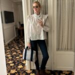Kelly Rutherford Instagram - 🤍☕️