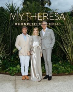 Kelly Rutherford Instagram - Just Divine 🤍💫🕊️ thank you @mytheresa.com @brunellocucinelli_brand #BrunelloCucinellixMytheresa
