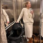 Kelly Rutherford Instagram - 🤍☕️🐶🐶