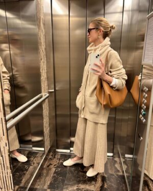Kelly Rutherford Instagram - 