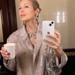 Kelly Rutherford Instagram - 🤍☕️💫
