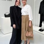 Kelly Rutherford Instagram - Beautiful @massimodutti #LimitedEdition with @helahela_ candles in Paris thank you @massimodutti ♥️