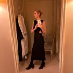 Kelly Rutherford Instagram - ♥️☕️