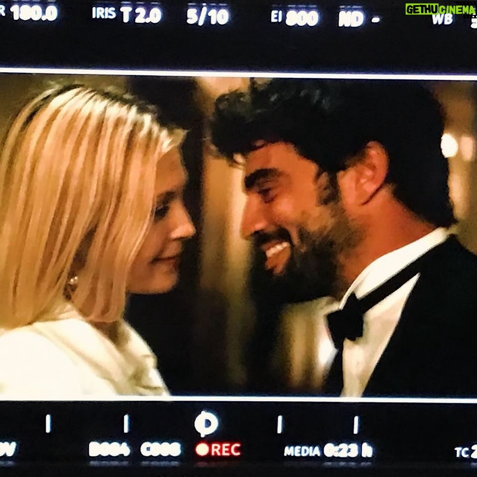 Kelly Rutherford Instagram - @escortboys.laserie @rubenalves09 @simonehrlacher ♥️ @primevideo international @storynationproductions