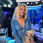 Kelly Vedovelli Instagram - PUBLICITE 😍nouveau code => 😎KELLY02😎 (-15% dès 29 d’achat, -20% dès 69 d’achat sur plus de 300 K produits sur le site français ) et des références de produit/ liens courts 😍 @sheinfrance_ @sheinofficial #SHEINFrance #SHEINstyle #accessibleettendance #SHEINforall Je vous donne Rendez-vous sur le site SHEIN France pour plus de nouveautés de tendance à prix réduit !
