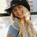 Kelsey Owens Instagram - Nashville: 1 Our friend group: 0 Which pic is your favorite?🤪