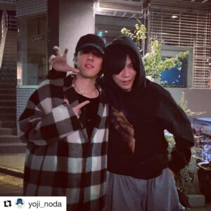 Kenshi Yonezu Instagram - よーじろーさん。最高の先輩。美しい人