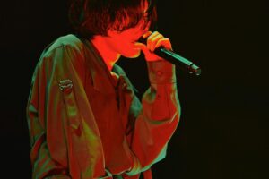 Kenshi Yonezu Instagram - ライブ終わってもう1週間くらい。時がはやい。