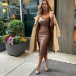 Kenya Moore Instagram – In these NY streets looking for a heart to break 💔😝