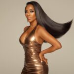 Kenya Moore Instagram – #MooreHairCareMonday

#breathtakinglybronze

Fall into winter hair care with @kenyamoorehair #shampoo and #conditioner  and I always protect my strands from heat damage by using my #leaveinconditioner

Available now at @cvspharmacy  and @sallybeauty 💜

📸 @imerickrobinson 
💄 @whippedbykiara 
💇🏾‍♀️ @sewjodie