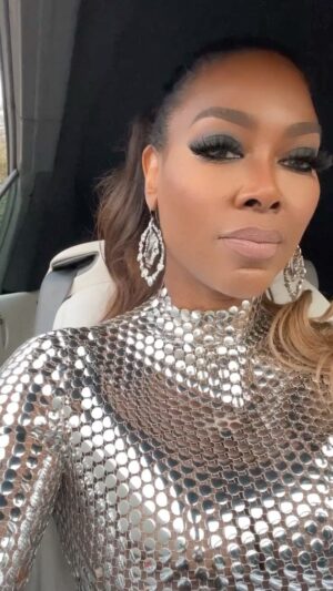 Kenya Moore Instagram - Get into it (yuh) @dojacat