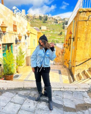 Kenzy Madbouly Instagram - زورنا النهاردة الكهف اللي حصل فيه معجزة من معجزات ربنا ♥️
@visitjordan.ar