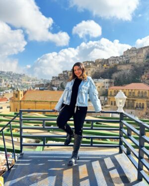 Kenzy Madbouly Instagram - زورنا النهاردة الكهف اللي حصل فيه معجزة من معجزات ربنا ♥️
@visitjordan.ar