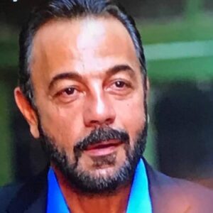 Kerem Alışık Instagram - Şimdi ne hayalin kaldı ne de kalbin....
Artık umudun da kıyısız tarafındasın Fekeli...
Yılın son perşembe akşamın da Çukurova’da buluşalım...