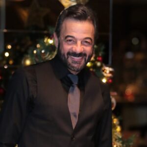 Kerem Alışık Instagram - Bu yılı çok sevdik..
Yeni yılı da çok seversek o da gider mi acaba....