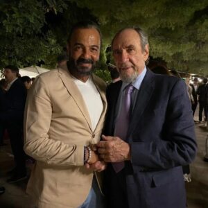 Kerem Alışık Instagram - Satın alınamayan şeyleri  seviyorum..deniz gibi..gökyüzü gibi..ay ışığı gibi..sevgi gibi .
İtalya da bana gösterdiğiniz sevgi  ve layık gördüğünüz  ödül için çok teşekkür ederim..
Ülkemizde yaptığımız güzel işlerin dünyanın her yerinde ilgi ve beğeni görmesi bizlere büyük bir gurur ve mutluluk veriyor..
Teşekkürler Sicilya ..