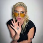 Kesha Instagram - Feeling like a billion ✨✨✨ THANK YOU ALL for bringing my first baby TiK ToK to ⁣ !!!! 1 BILLION STREAMS !!!!⁣ @spotify #billionsclub @todaystophits ⁣ Tell me ur fave memory with TikTok!