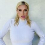 Kesha Instagram - Summer plans just got way better✨