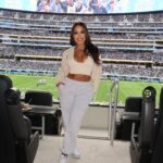 Keshia Chante Instagram - the type to pray for you & bring the plays to you 🤍✨ (officially a veryyyy serious football fan thanks to @miss_antoinette 😩🤣)