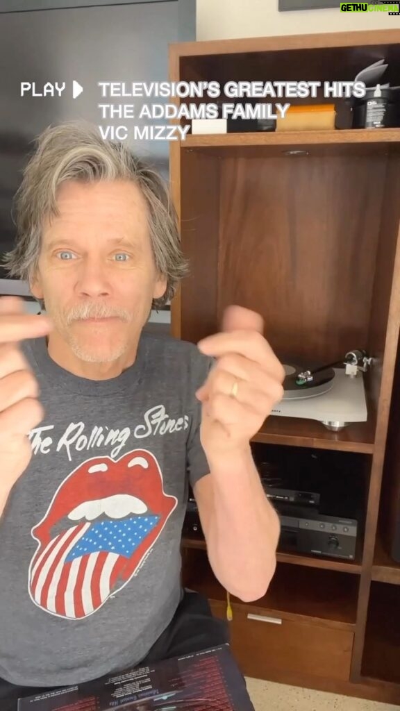 Kevin Bacon Instagram - We’ve officially made our way to the T’s on this week’s #MondayBlues and I’m hitting you with a television throwback! We’re spinning: Feelin’ Alright by #Traffic I Will Not Lie for You by @jamestaylor_com The Addams Family by #VicMizzy (Television’s Greatest Hits) Listen along in my stories!