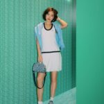 Khánh Linh Instagram - Tennis-core entered the chat! Tennis-core đã rậm rịch trở lại từ năm trước, nhưng năm nay mới thực sự bùng nổ trên social, đi song song với dòng chảy của cả quiet-luxury. Và LACOSTE chính là cái tên kết hợp được cả 2 xu hướng này, và mình thì chắc chắn không thể bỏ qua rồi ! BST mới Summer Pack của Lacoste vừa được ra mắt tại Popup store cực xinh tại Saigon Centre, chỉ từ 14-19/5 thôi nha mọi người ơi, đừng bỏ qua nhé vì đồ đẹp lắm❤️ @lacoste #LacosteSaigon #Lacostesummer