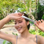 Khả Ngân Instagram - Đến thời điểm N đã bắt đầu quan tâm đến sự trẻ hoá, những nếp nhăn trên gương mặt của mình, và tìm cách để bảo vệ em nó thì DIOR Paris vừa hé lộ bí quyết của làn da căng bóng, mịn mượt với dòng sản phẩm Capture Totale Hyalushot mới - Phương pháp trẻ hóa & làm đầy nếp nhăn chuyên sâu đầu tiên. 🤩🤩 hì hì mọi người đợi N trải nghiệm xong sẽ khoe kết quả với cả nhà nghennn😙😙😉😉 @diorbeauty #Capturetotalehyalushot #khangan