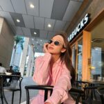Khả Ngân Instagram - Do life with love🌷🌷🌷 #khangan