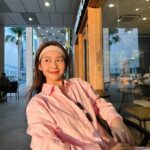 Khả Ngân Instagram - Do life with love🌷🌷🌷 #khangan