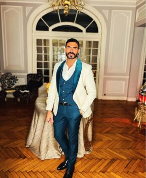 Khaled Selim Instagram - Another lovely night .. with my lovely wife .. 
LOVE YOU THE MOST 🥰🥰😘😘