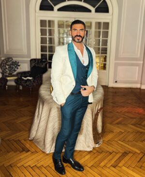 Khaled Selim Instagram - Another lovely night .. with my lovely wife .. 
LOVE YOU THE MOST 🥰🥰😘😘