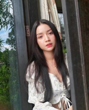 Khin Wint Wah Instagram - 💛