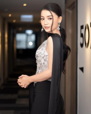 Khin Wint Wah Instagram - 💛