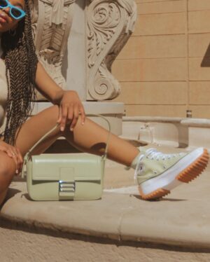 Khosi Ngema Instagram - untame me…

@converse.za 

Photographed by @thapelo_gv72 
Styled by @___rarri___