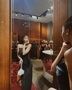 Khosi Ngema Instagram - 🖤💋

@dolcegabbana