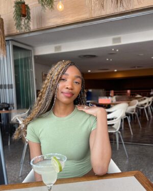 Khosi Ngema Instagram - señorita and a margarita lol 🤭🍋

Hair by @godfreyazwi_vidal