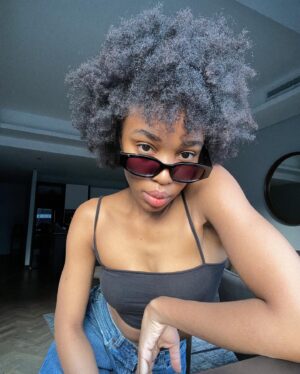 Khosi Ngema Instagram - messin around in my chucks🤸🏾‍♀️

@converse.za